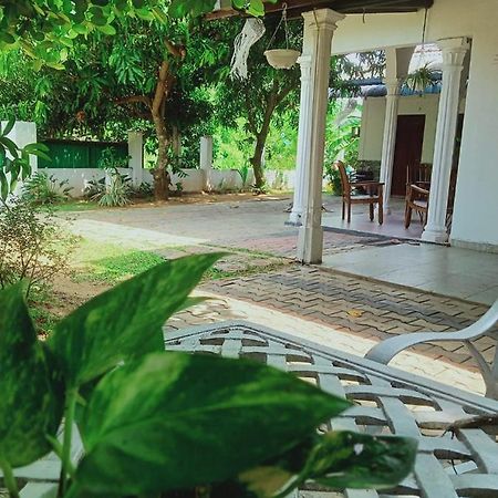 Sidhangana Home Stay Anuradhapura Ngoại thất bức ảnh