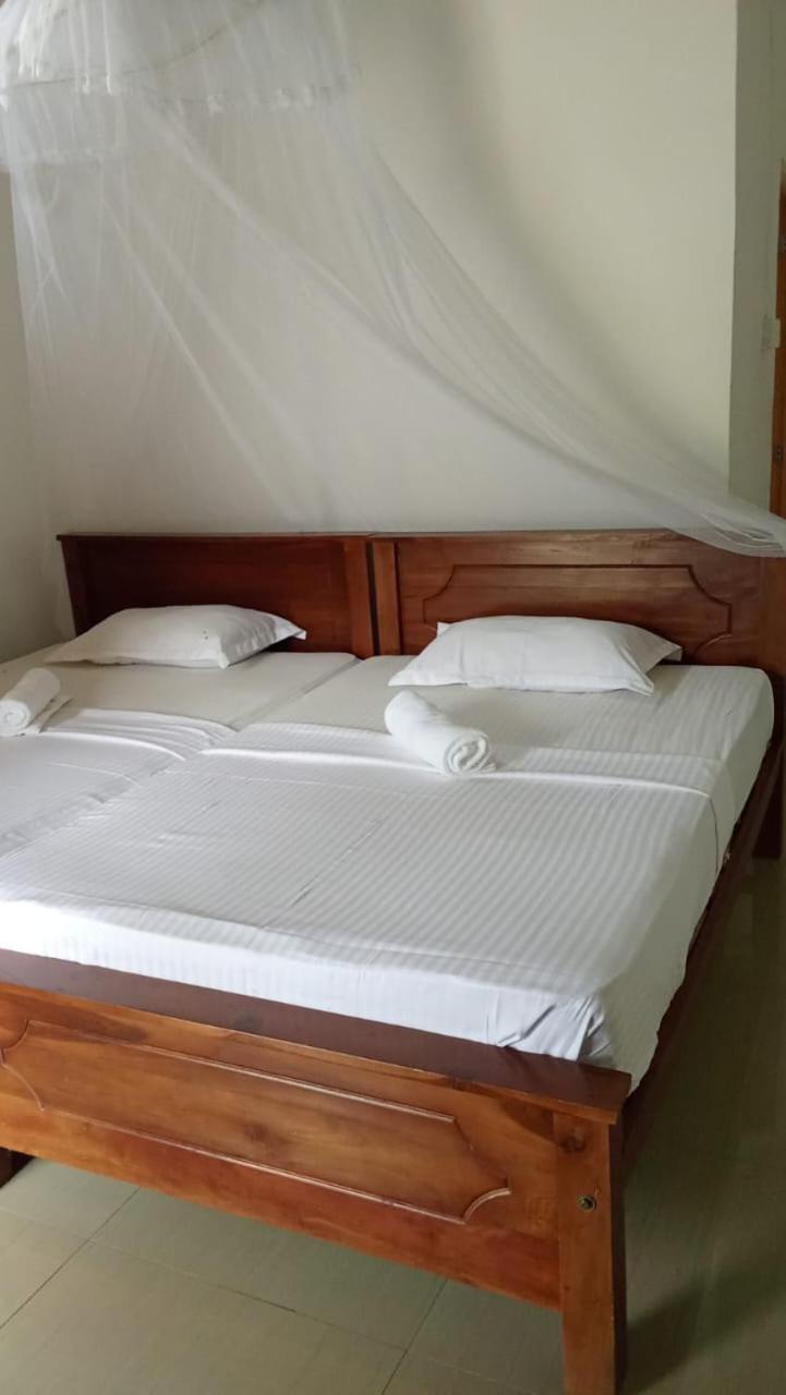 Sidhangana Home Stay Anuradhapura Ngoại thất bức ảnh