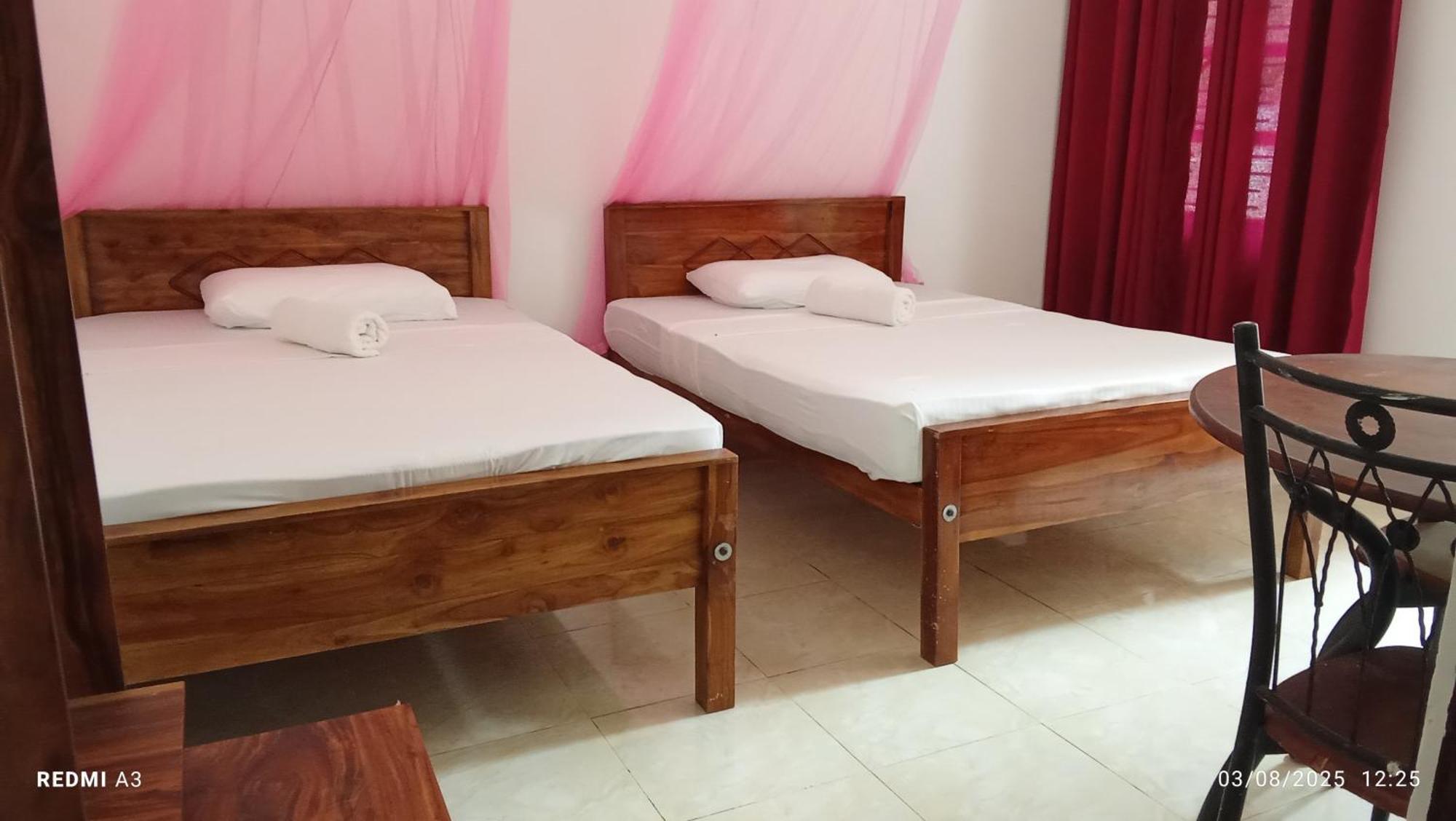 Sidhangana Home Stay Anuradhapura Phòng bức ảnh